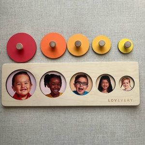 ✨SOLD✨ Lovevery Circle of Friends Puzzle